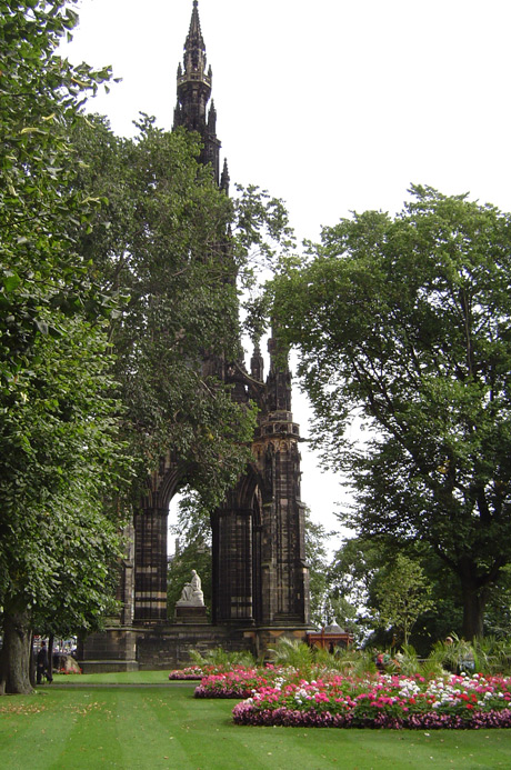 The scott monument edinburgh foto